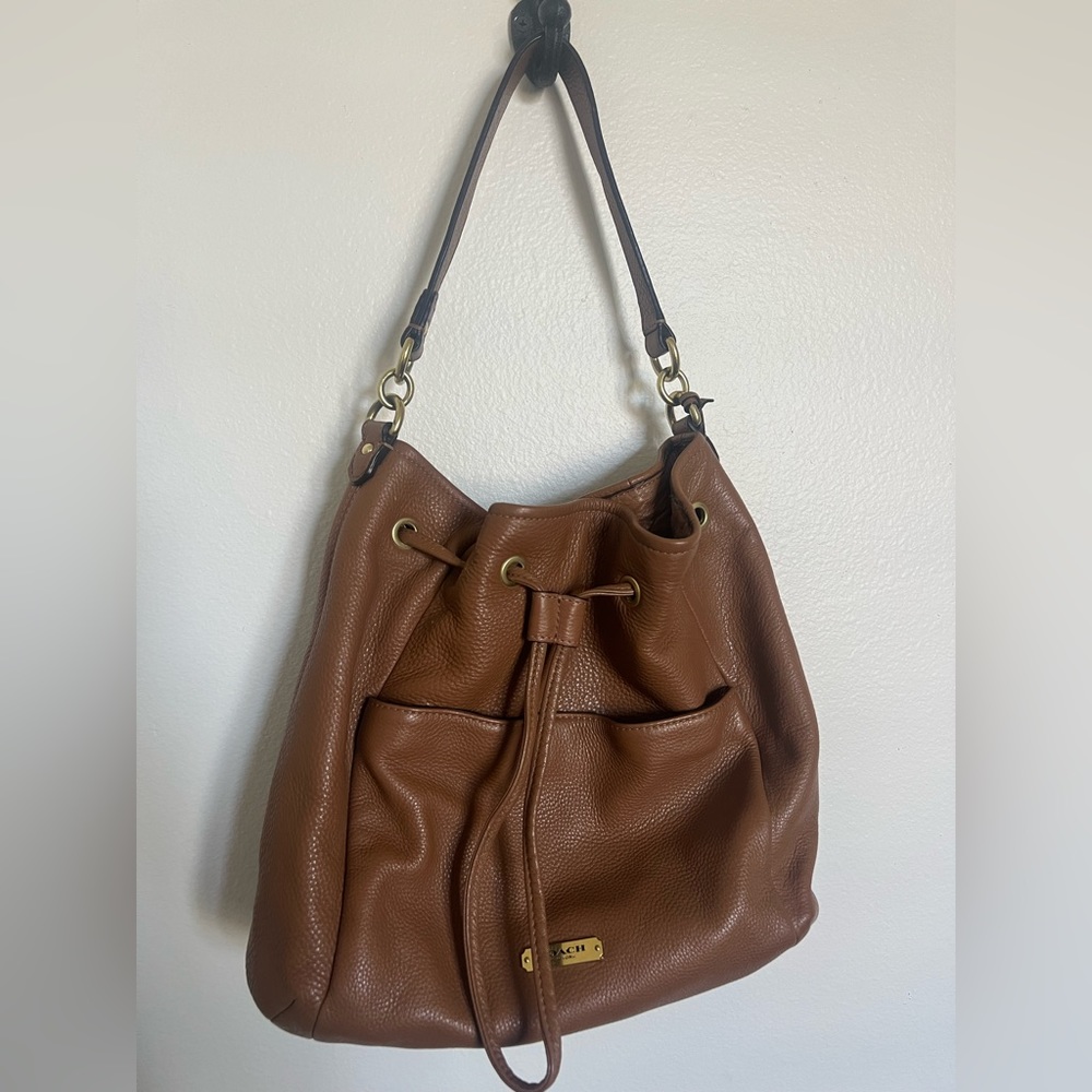 Coach Avery Pebbled Leather Drawstring Hobo Bucket Bag Purse F27003 Sienna